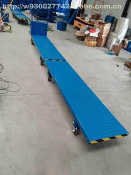 遙控運(yùn)輸車(chē)選購(gòu)指南 聚焦泊頭市朗瑞奇電動(dòng)運(yùn)輸設(shè)備廠熱賣(mài)促銷(xiāo)